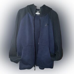 Nike Men's Navy and Black Windbreaker